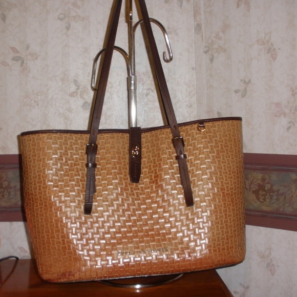 dooney and bourke extra large tote